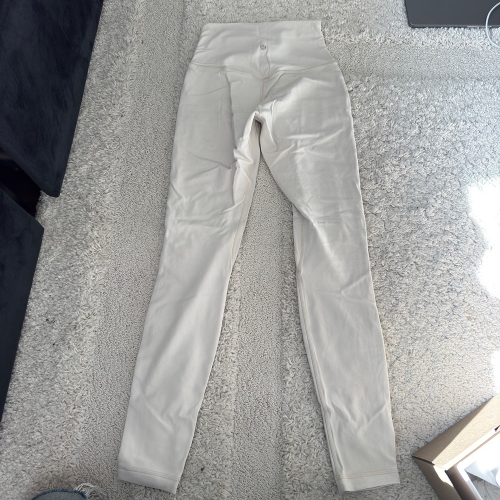 Lululemon Align 28” in bone size 2